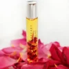 huile de massage deluxe roll-on 10ml DELICATE ROMANCE | Lola's Apothecary