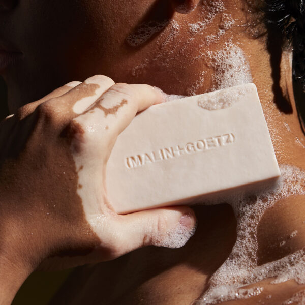 hydrating bar - fraise | MALIN+GOETZ