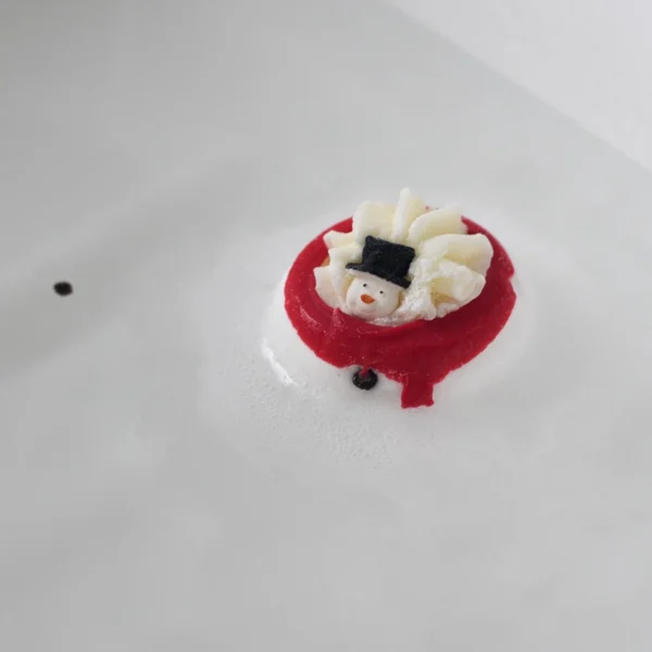 DSC_4644 bath bomb - having a meltdown | BOMB RAW