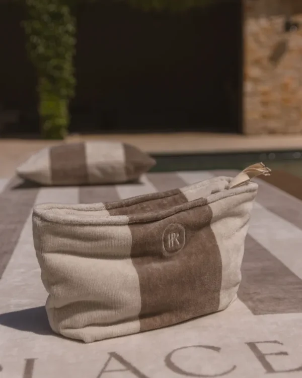 Trousse de toilette sable | PLACE RESERVEE